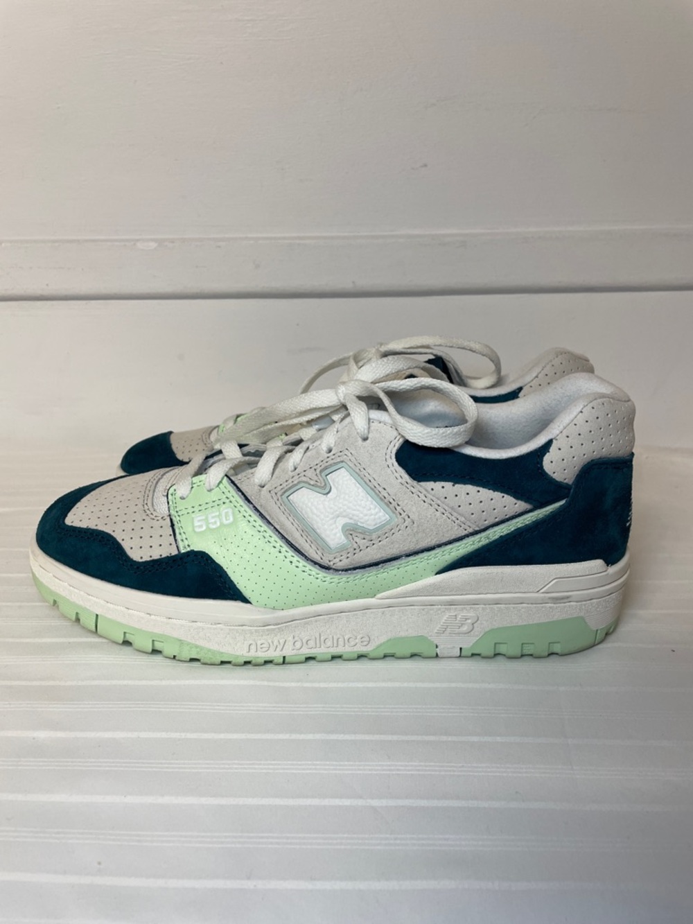 New Balance 550 "Clay Ash/Melon Water" women’s running shoes sneakers size 10.5